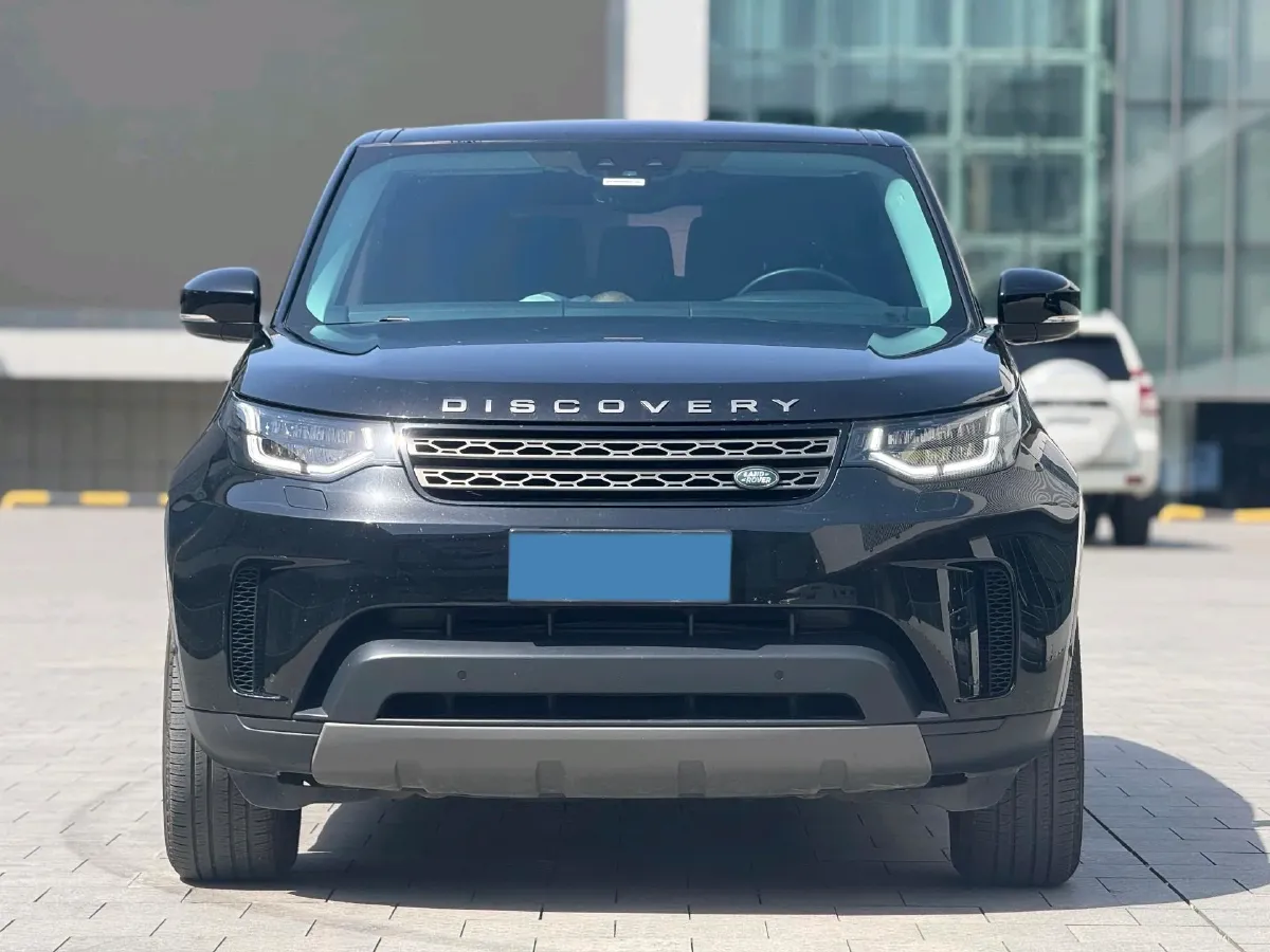 2019 Land Rover Discovery 2.0T 300HP L4 8AT,autocango,china used car exporter,china ev exporter,chinese used car exporter,chinese used ev exporter