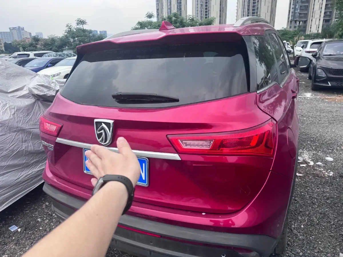 2018 BaoJun 530 1.5T 150HP L4 6MT,autocango,china used car exporter,china ev exporter,chinese used car exporter,chinese used ev exporter