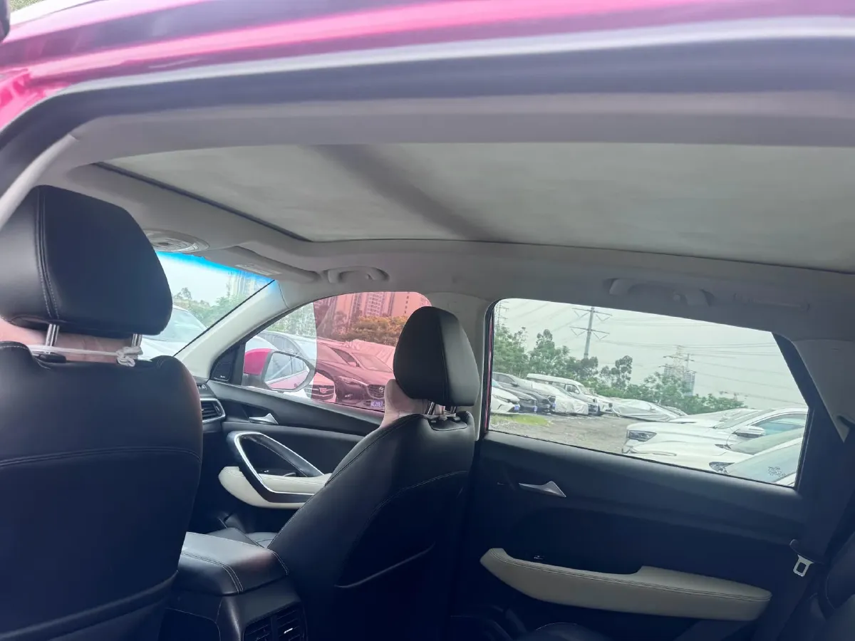 2018 BaoJun 530 1.5T 150HP L4 6MT,autocango,china used car exporter,china ev exporter,chinese used car exporter,chinese used ev exporter