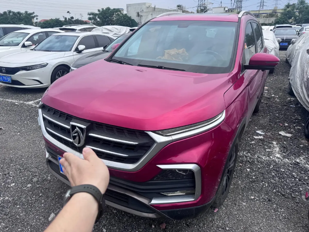 2018 BaoJun 530 1.5T 150HP L4 6MT,autocango,china used car exporter,china ev exporter,chinese used car exporter,chinese used ev exporter