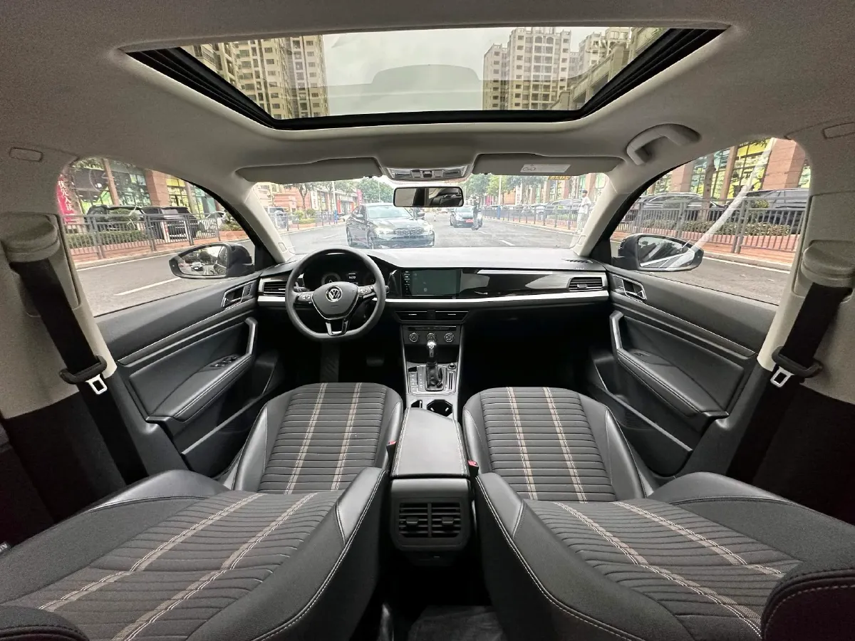 2021 Volkswagen Lavida 1.4T 150HP L4 7DCT,autocango,china used car exporter,china ev exporter,chinese used car exporter,chinese used ev exporter