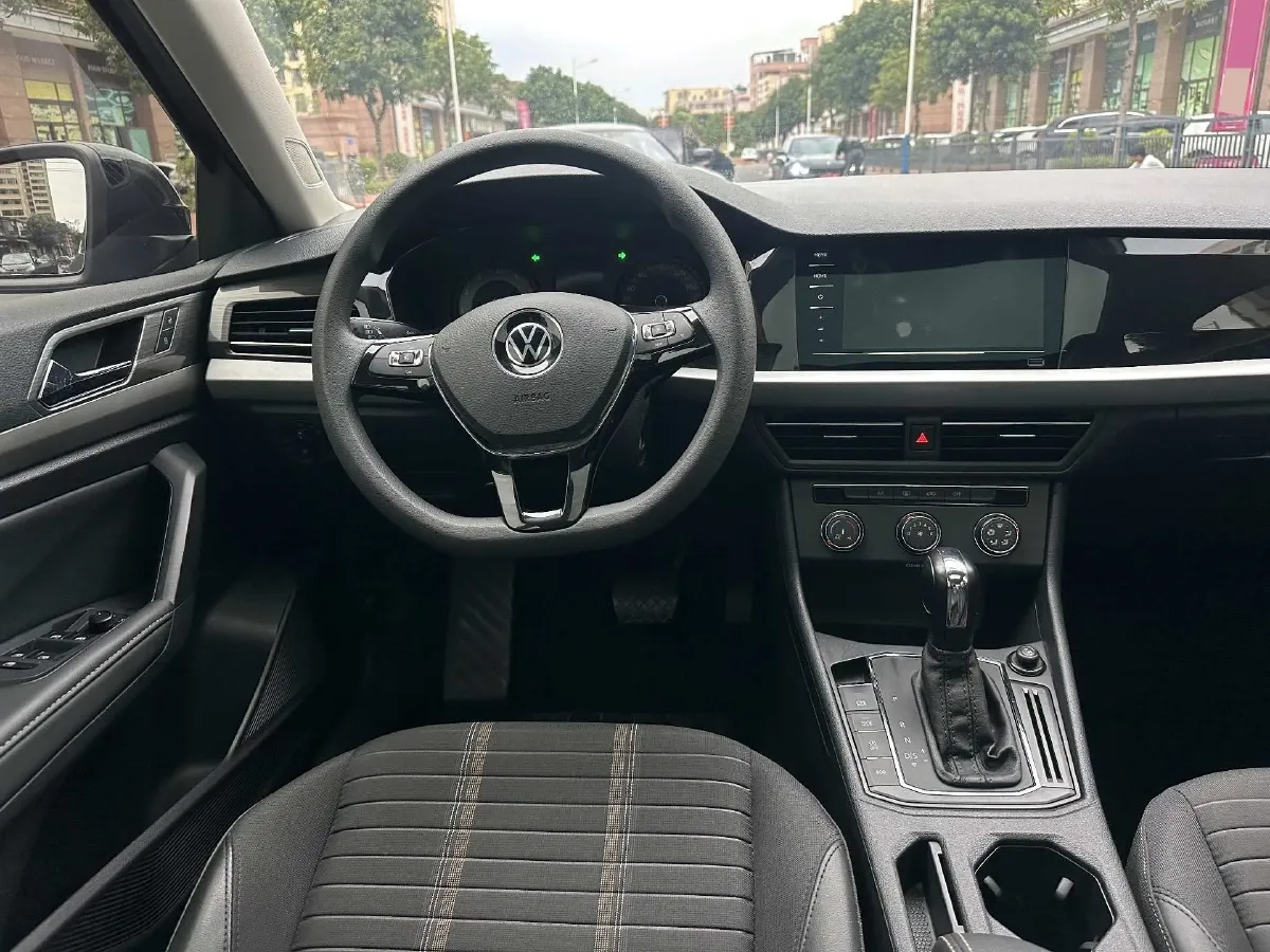 2021 Volkswagen Lavida 1.4T 150HP L4 7DCT,autocango,china used car exporter,china ev exporter,chinese used car exporter,chinese used ev exporter