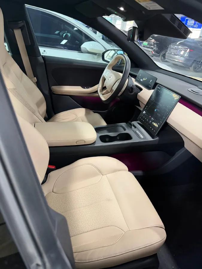 2022 JunTian HeiWuShi Youth 2.0T 203HP L4 6AT,autocango,china used car exporter,china ev exporter,chinese used car exporter,chinese used ev exporter