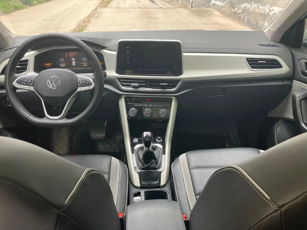 2023 Volkswagen T-Roc 1.4T 150HP L4 7DCT,autocango,china used car exporter,china ev exporter,chinese used car exporter,chinese used ev exporter