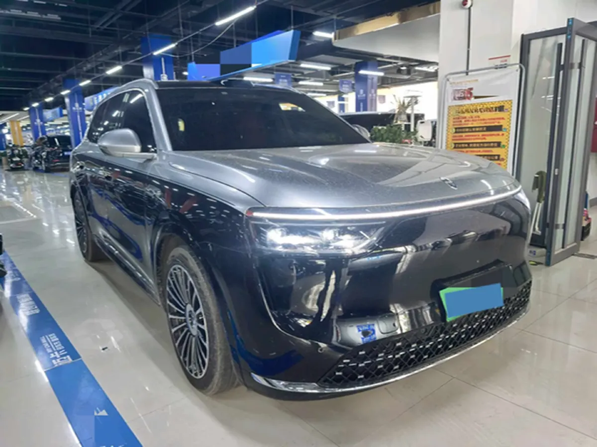 2025 AITO AITO M8 REEV 160HP REEV 53.4KWH,autocango,china used car exporter,china ev exporter,chinese used car exporter,chinese used ev exporter