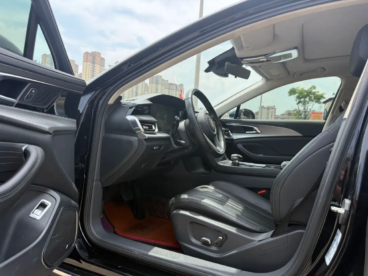 2023 HongQi H5 1.8T 197HP L4 8AT,autocango,china used car exporter,china ev exporter,chinese used car exporter,chinese used ev exporter