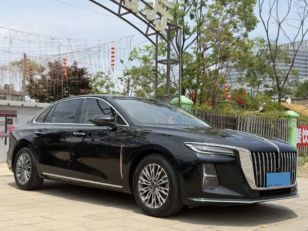 2023 HongQi H5 1.8T 197HP L4 8AT,autocango,china used car exporter,china ev exporter,chinese used car exporter,chinese used ev exporter