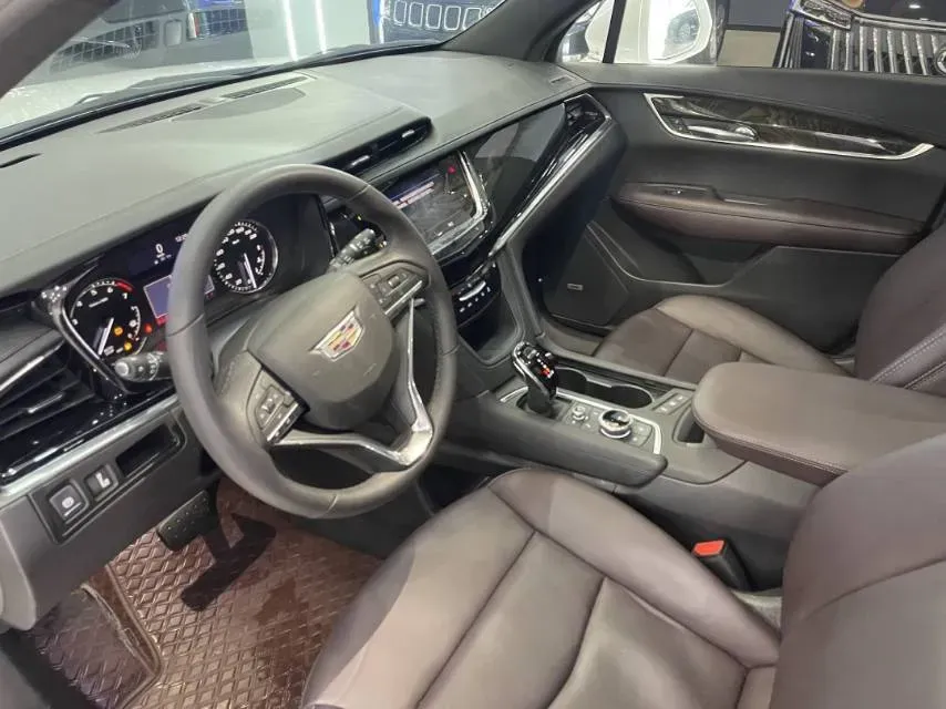 2022 Cadillac XT6 2.0T 237HP L4 9AT,autocango,china used car exporter,china ev exporter,chinese used car exporter,chinese used ev exporter