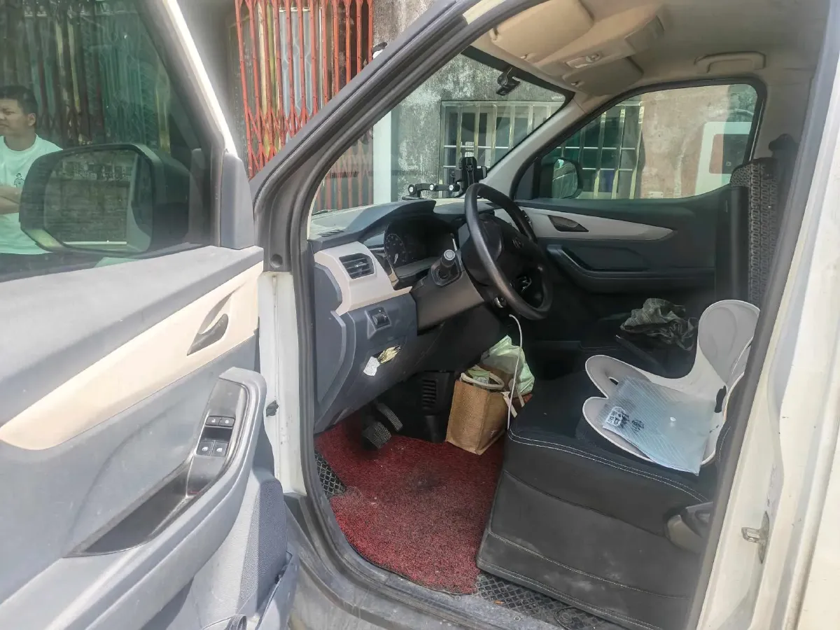 2021 Bestune T77 1.5T 169HP L4 7DCT,autocango,china used car exporter,china ev exporter,chinese used car exporter,chinese used ev exporter