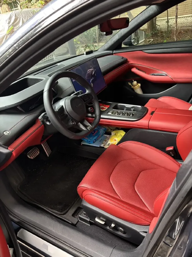 2024 MI SU7 BEV 101KWH,autocango,china used car exporter,china ev exporter,chinese used car exporter,chinese used ev exporter