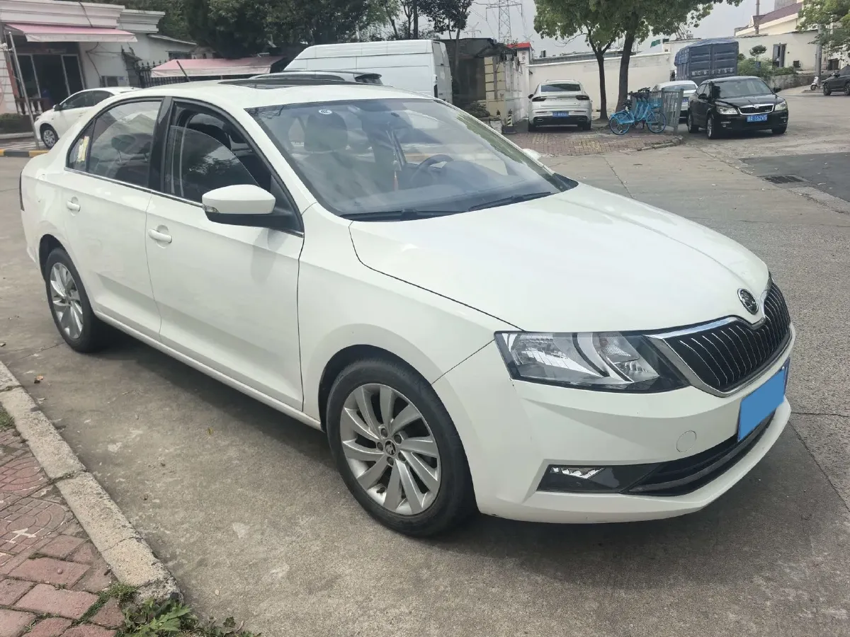 2019 ChangAn CS35 Plus 1.6L 128HP L4 6AT,autocango,china used car exporter,china ev exporter,chinese used car exporter,chinese used ev exporter