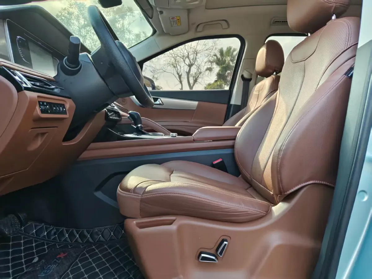 2020 HaiMa 7X 1.6T 195HP L4 6AT,autocango,china used car exporter,china ev exporter,chinese used car exporter,chinese used ev exporter