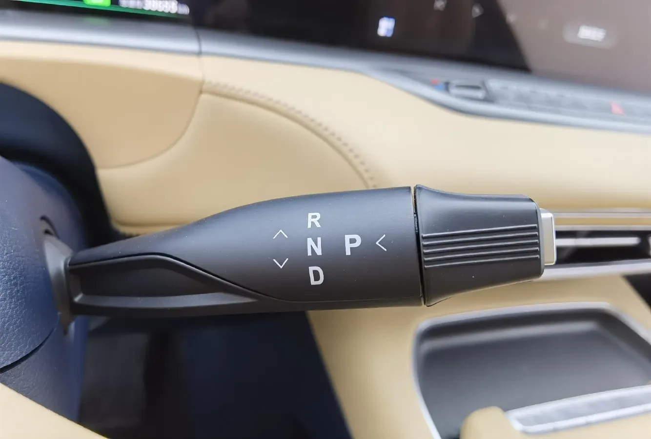 2024 Voyah FREE 1.5T 150HP L4 REEV 39.2KWH,autocango,china used car exporter,china ev exporter,chinese used car exporter,chinese used ev exporter