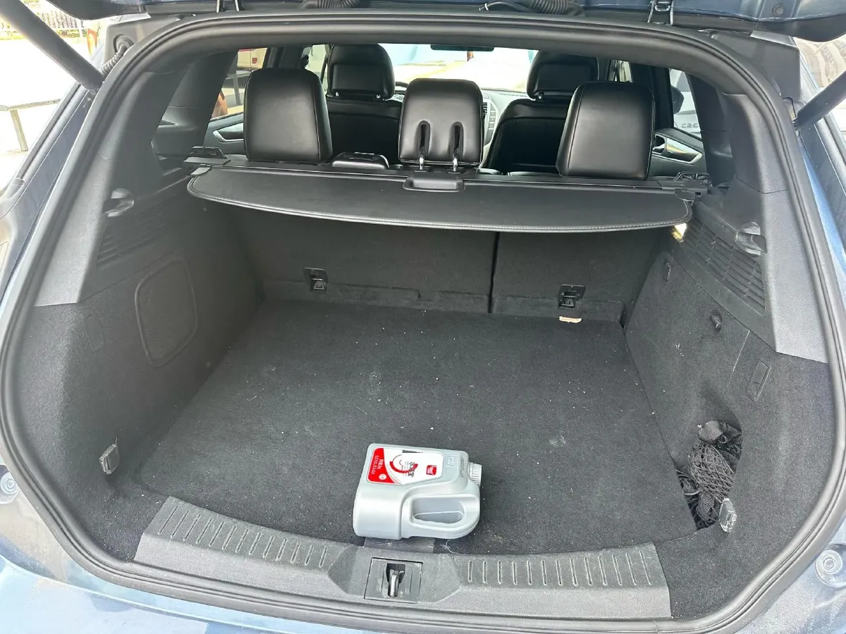 2017 Lincoln MKC 2.0T 203HP L4 6AT,autocango,china used car exporter,china ev exporter,chinese used car exporter,chinese used ev exporter