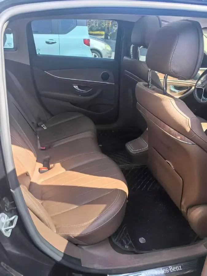 2021 Mercedes-Benz E Class 2.0T 197HP L4 9AT,autocango,china used car exporter,china ev exporter,chinese used car exporter,chinese used ev exporter