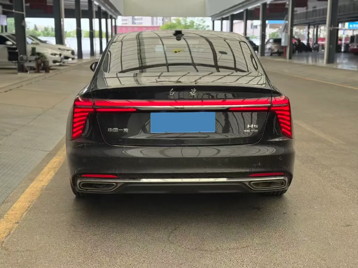 2024 HongQi H5 1.5T 169HP L4 7DCT,autocango,china used car exporter,china ev exporter,chinese used car exporter,chinese used ev exporter