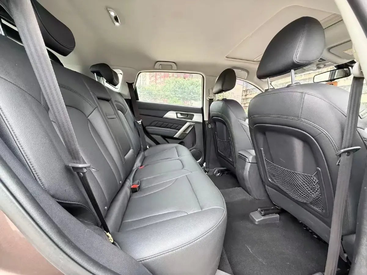 2023 ChangAn UNI-V 1.5T 188HP L4 7DCT,autocango,china used car exporter,china ev exporter,chinese used car exporter,chinese used ev exporter