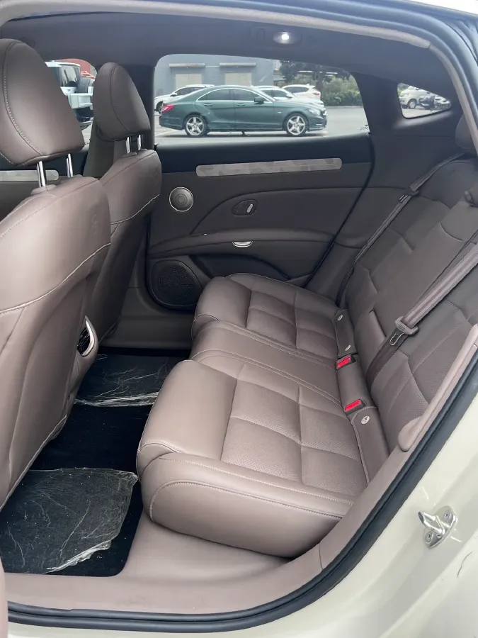 2025 IM L6 BEV,autocango,china used car exporter,china ev exporter,chinese used car exporter,chinese used ev exporter