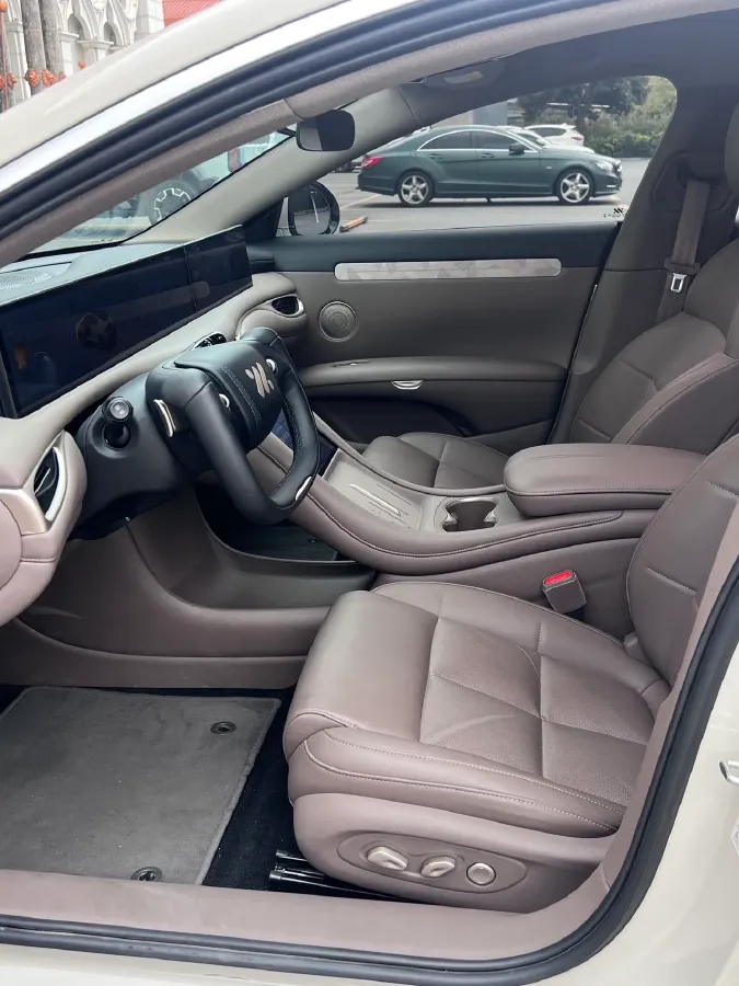 2025 IM L6 BEV,autocango,china used car exporter,china ev exporter,chinese used car exporter,chinese used ev exporter