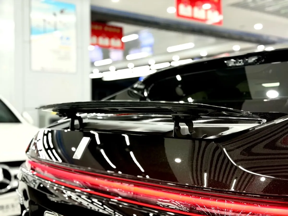 2025 Avatr 11 1.5T 156HP L4 REEV,autocango,china used car exporter,china ev exporter,chinese used car exporter,chinese used ev exporter