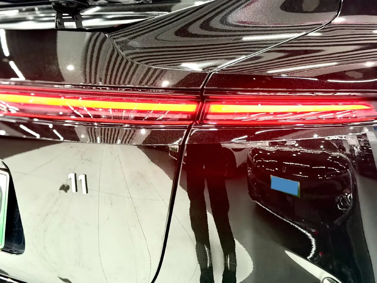 2025 Avatr 11 1.5T 156HP L4 REEV,autocango,china used car exporter,china ev exporter,chinese used car exporter,chinese used ev exporter