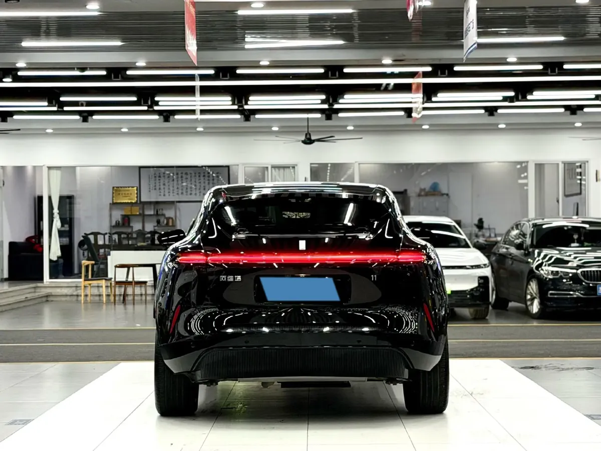 2025 Avatr 11 1.5T 156HP L4 REEV,autocango,china used car exporter,china ev exporter,chinese used car exporter,chinese used ev exporter