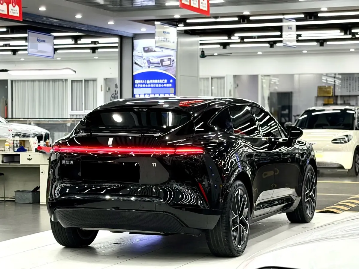 2025 Avatr 11 1.5T 156HP L4 REEV,autocango,china used car exporter,china ev exporter,chinese used car exporter,chinese used ev exporter