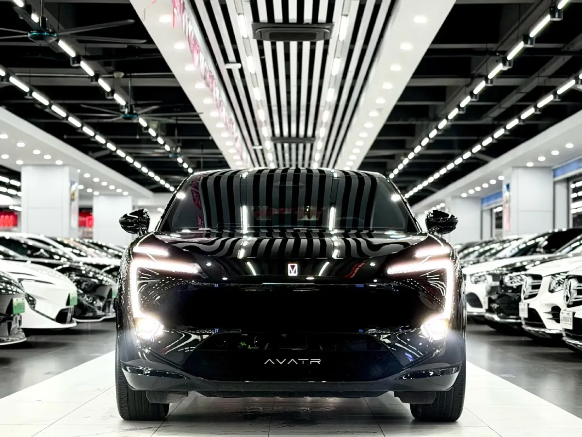 2025 Avatr 11 1.5T 156HP L4 REEV,autocango,china used car exporter,china ev exporter,chinese used car exporter,chinese used ev exporter