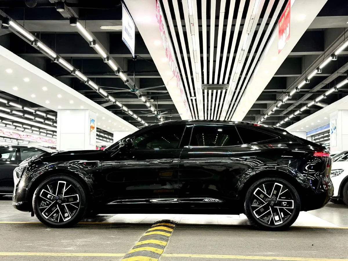 2025 Avatr 11 1.5T 156HP L4 REEV,autocango,china used car exporter,china ev exporter,chinese used car exporter,chinese used ev exporter