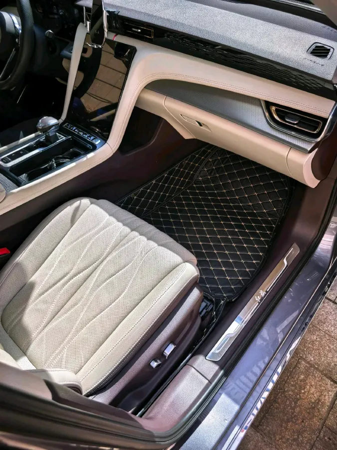 2023 HongQi H5 2.0T 224HP L4 8AT,autocango,china used car exporter,china ev exporter,chinese used car exporter,chinese used ev exporter