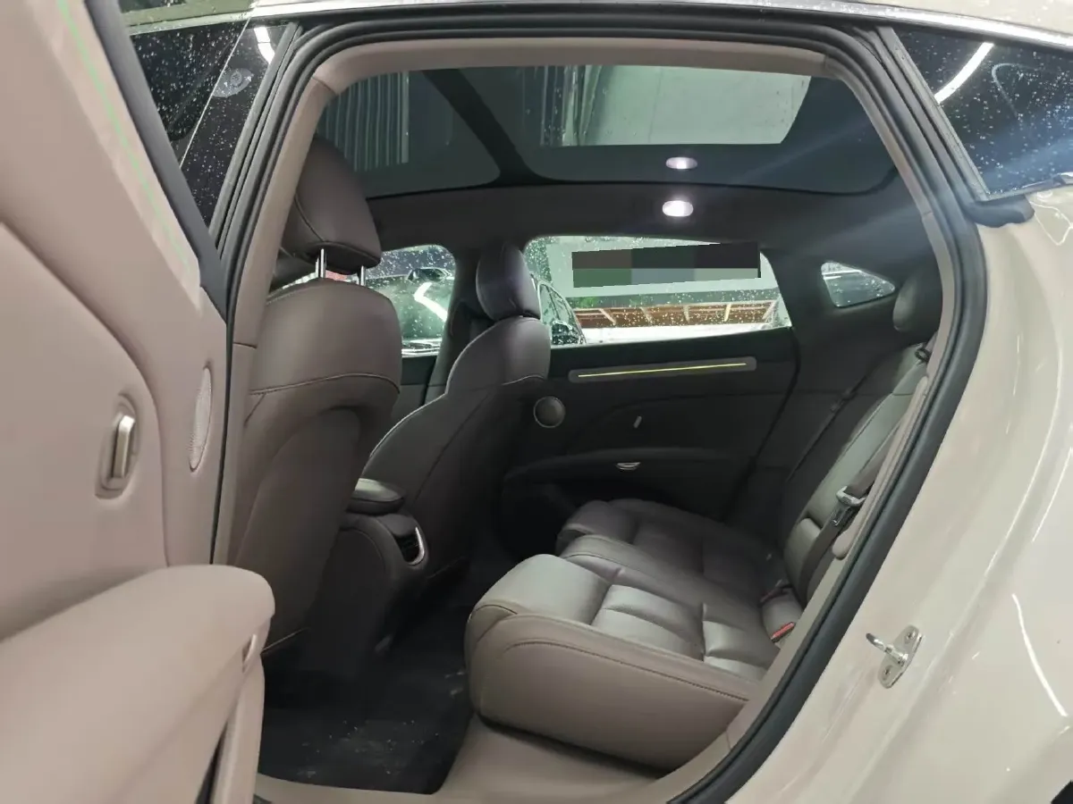 2025 IM L6 BEV,autocango,china used car exporter,china ev exporter,chinese used car exporter,chinese used ev exporter