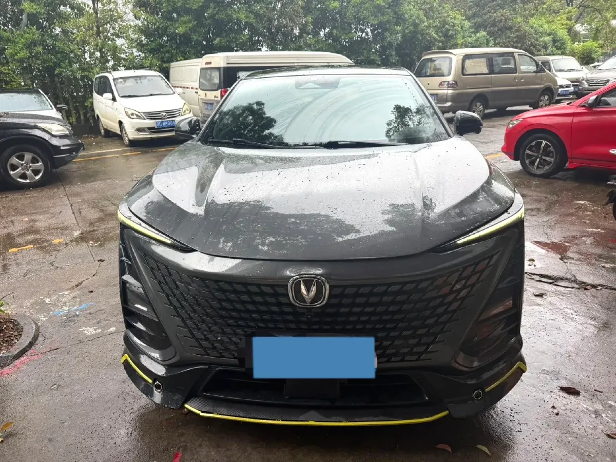2022 ChangAn UNI-T 1.5T 188HP L4 7DCT,autocango,china used car exporter,china ev exporter,chinese used car exporter,chinese used ev exporter