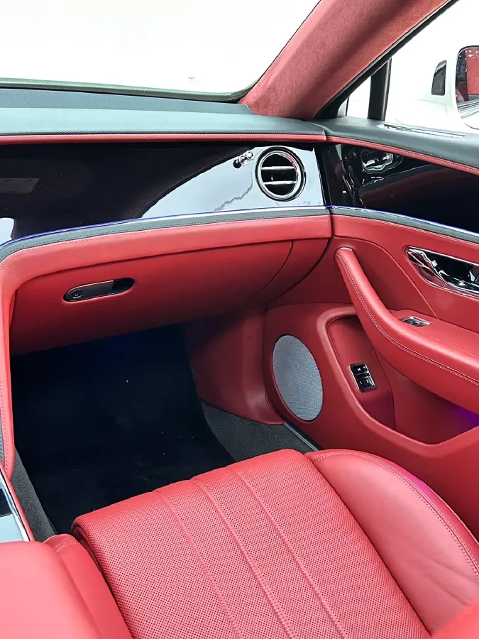 2021 Bentley Flying Spur 4.0T 550HP V8 8DCT,autocango,china used car exporter,china ev exporter,chinese used car exporter,chinese used ev exporter