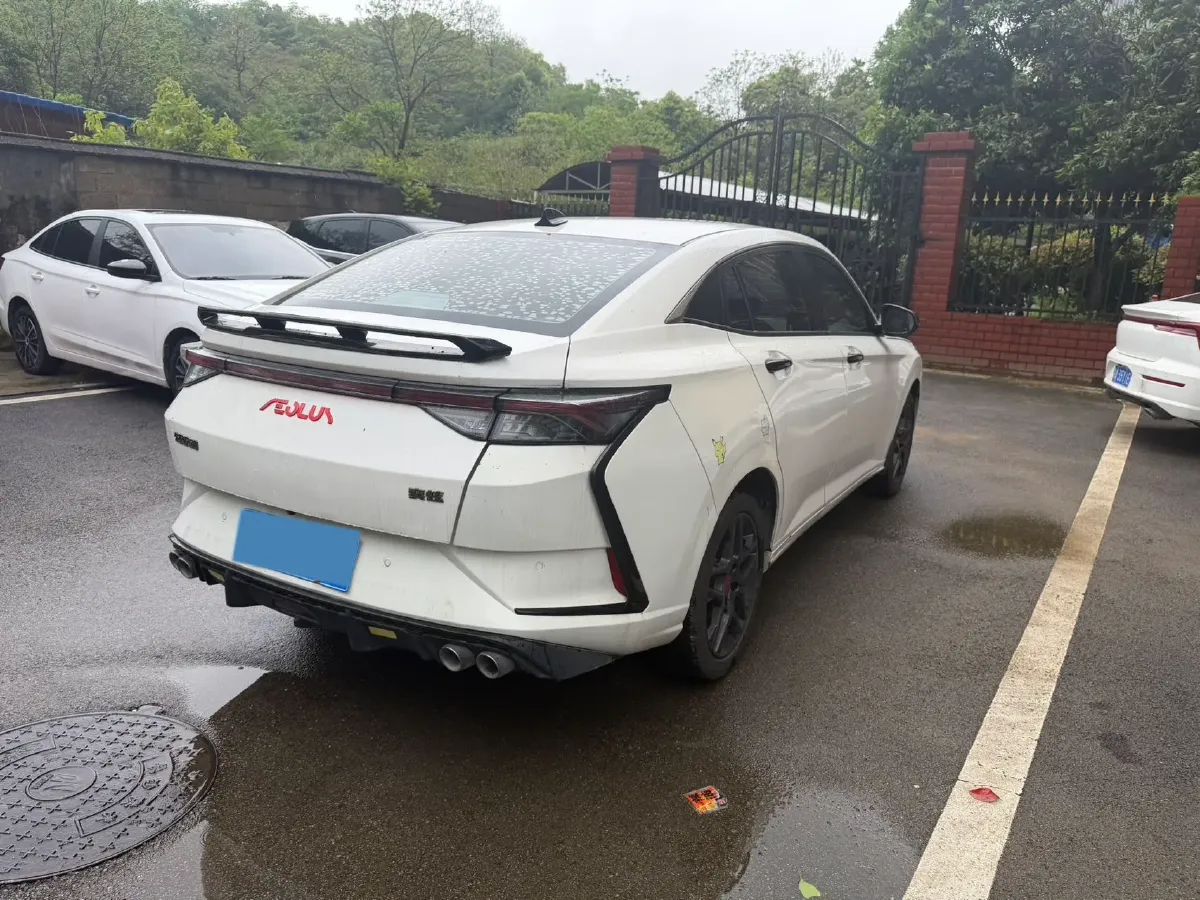 2021 DongFeng Aeolus YiXuan 1.5T 150HP L4 6DCT,autocango,china used car exporter,china ev exporter,chinese used car exporter,chinese used ev exporter