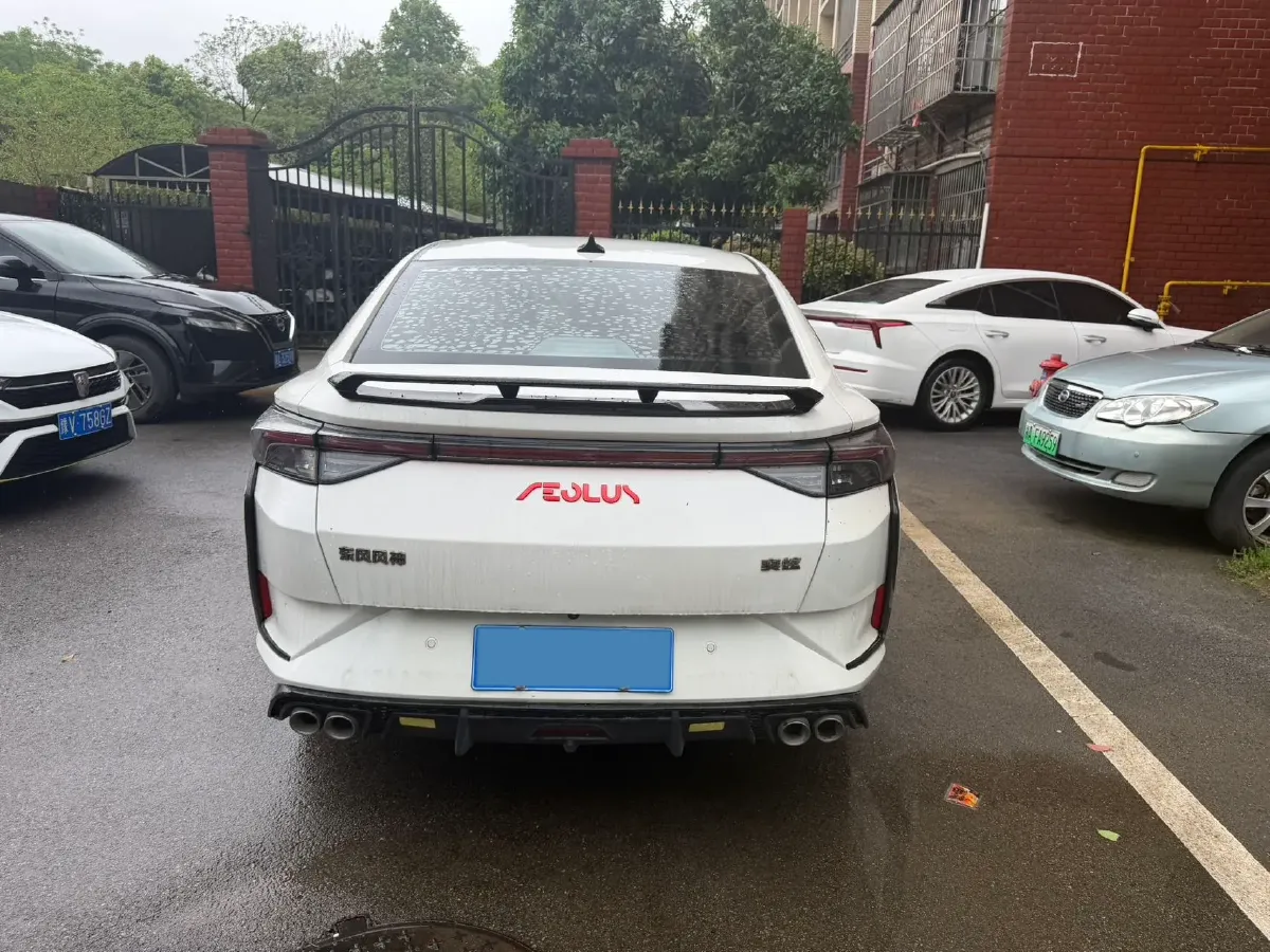 2021 DongFeng Aeolus YiXuan 1.5T 150HP L4 6DCT,autocango,china used car exporter,china ev exporter,chinese used car exporter,chinese used ev exporter
