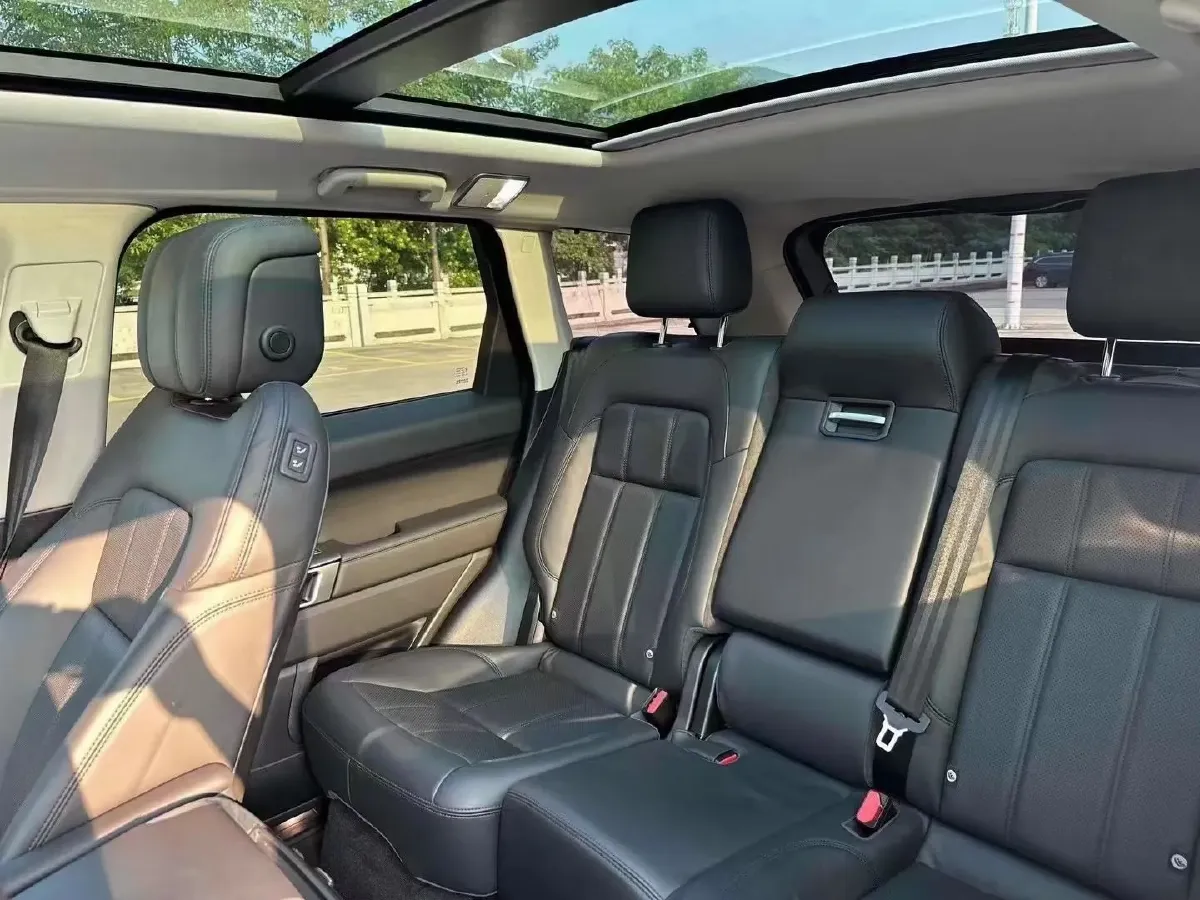 2021 Land Rover Range Rover Sport 3.0T 360HP L6 8AT,autocango,china used car exporter,china ev exporter,chinese used car exporter,chinese used ev exporter