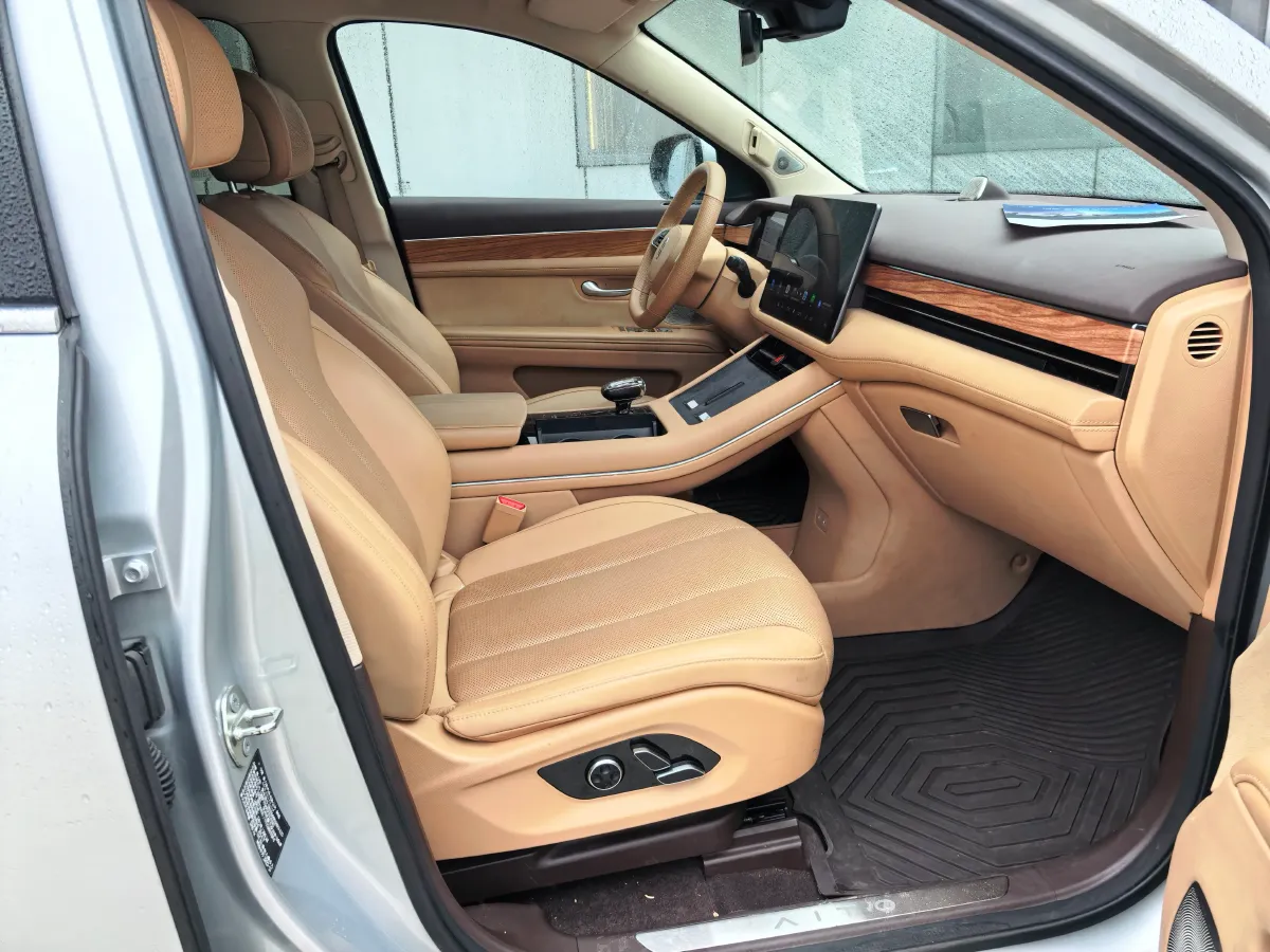 2024 AITO AITO M7 1.5T 152HP L4 REEV 40KWH,autocango,china used car exporter,china ev exporter,chinese used car exporter,chinese used ev exporter