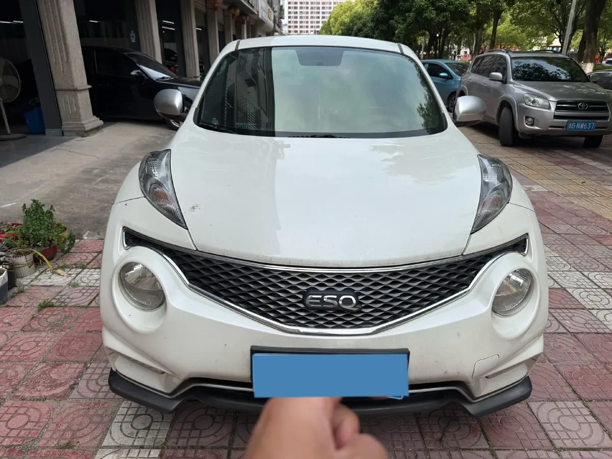 2014 Infiniti ESQ 1.6L 116HP L4 CVT,autocango,china used car exporter,china ev exporter,chinese used car exporter,chinese used ev exporter