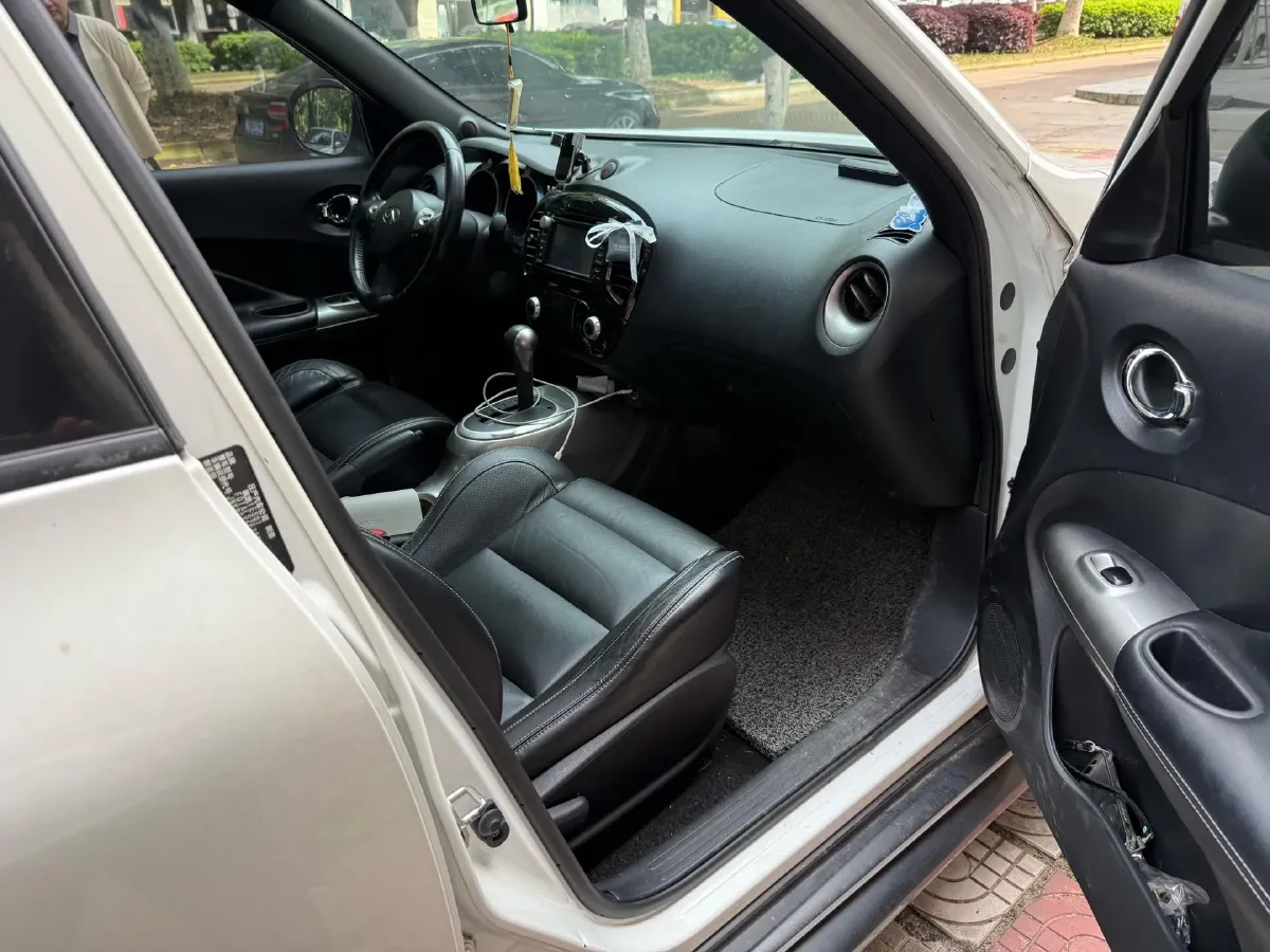 2014 Infiniti ESQ 1.6L 116HP L4 CVT,autocango,china used car exporter,china ev exporter,chinese used car exporter,chinese used ev exporter