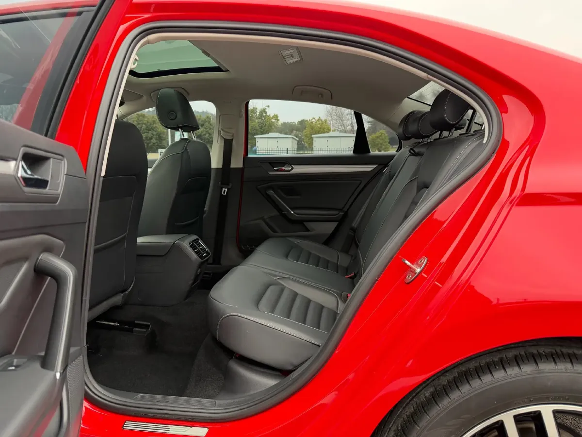 2019 Volkswagen Passat 1.4T 150HP L4 7DCT,autocango,china used car exporter,china ev exporter,chinese used car exporter,chinese used ev exporter