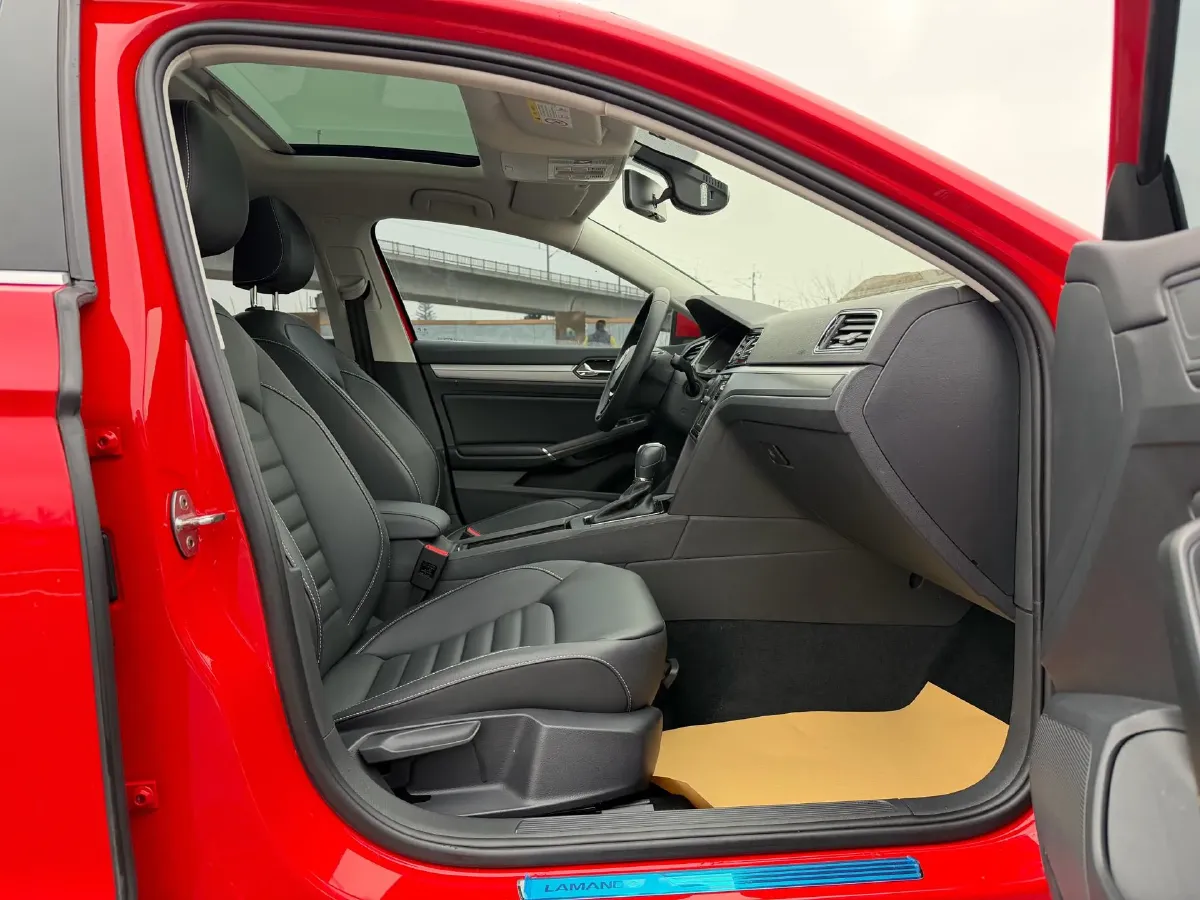 2019 Volkswagen Passat 1.4T 150HP L4 7DCT,autocango,china used car exporter,china ev exporter,chinese used car exporter,chinese used ev exporter