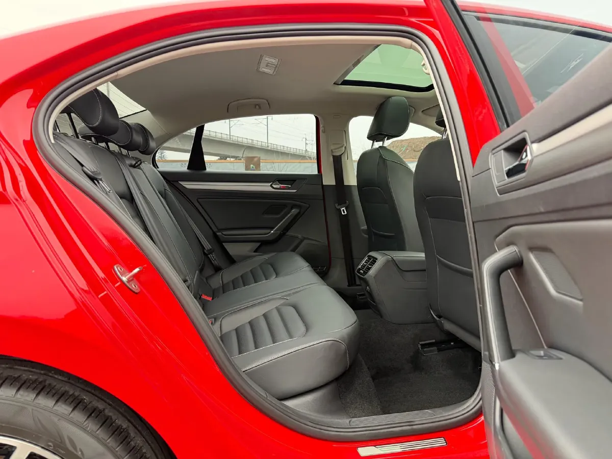 2019 Volkswagen Passat 1.4T 150HP L4 7DCT,autocango,china used car exporter,china ev exporter,chinese used car exporter,chinese used ev exporter