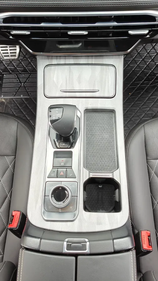 2023 Jetour X70 Plus 1.6T 197HP L4 7DCT,autocango,china used car exporter,china ev exporter,chinese used car exporter,chinese used ev exporter