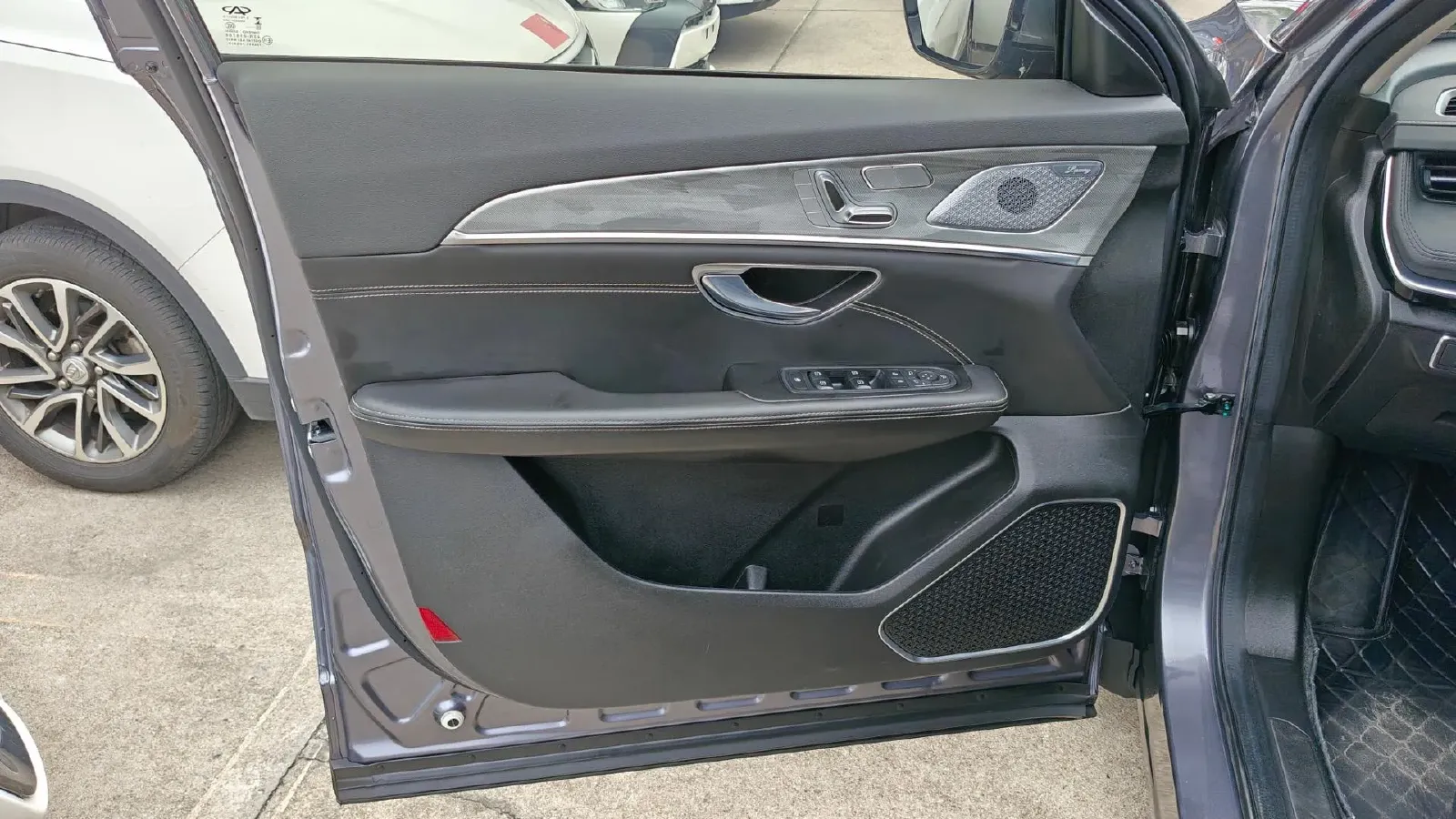 2023 Jetour X70 Plus 1.6T 197HP L4 7DCT,autocango,china used car exporter,china ev exporter,chinese used car exporter,chinese used ev exporter