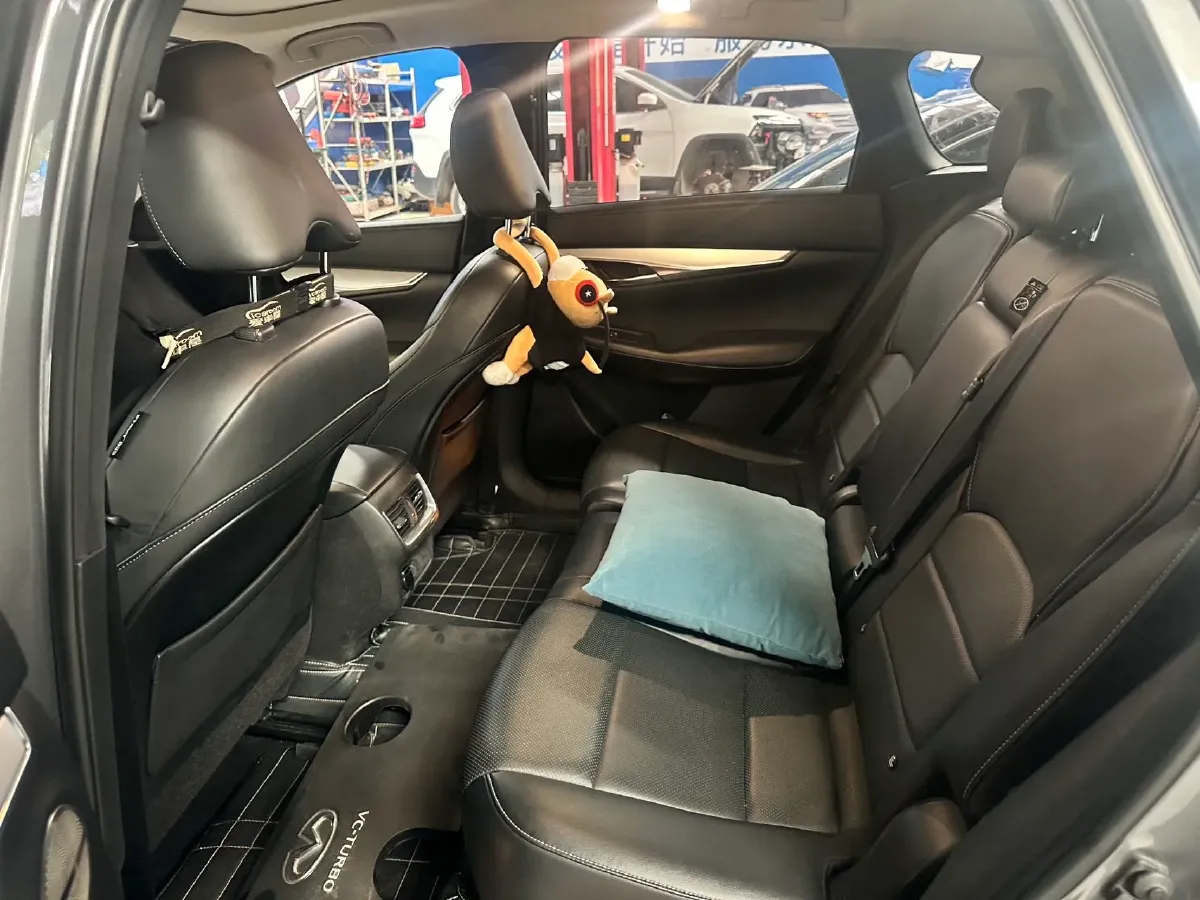 2020 Infiniti QX50 2.0T 272HP L4 CVT,autocango,china used car exporter,china ev exporter,chinese used car exporter,chinese used ev exporter