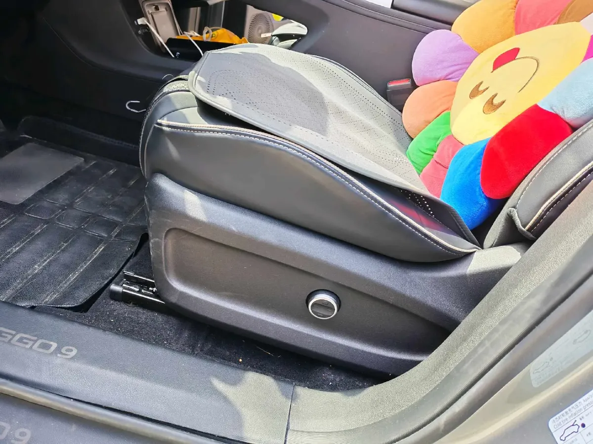 2023 Chery Tiggo 9 2.0T 261HP L4 7DCT,autocango,china used car exporter,china ev exporter,chinese used car exporter,chinese used ev exporter