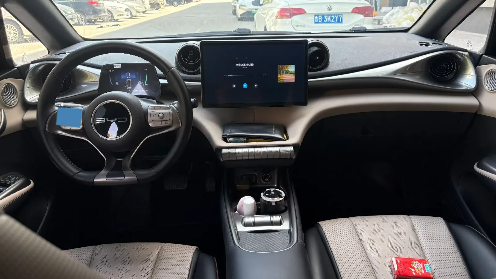 2023 BYD Dolphin BEV 44.928KWH,autocango,china used car exporter,china ev exporter,chinese used car exporter,chinese used ev exporter