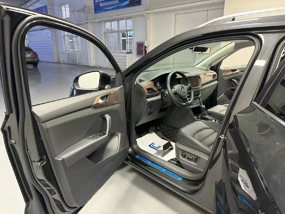 2021 Volkswagen Tharu 1.4T 150HP L4 7DCT,autocango,china used car exporter,china ev exporter,chinese used car exporter,chinese used ev exporter