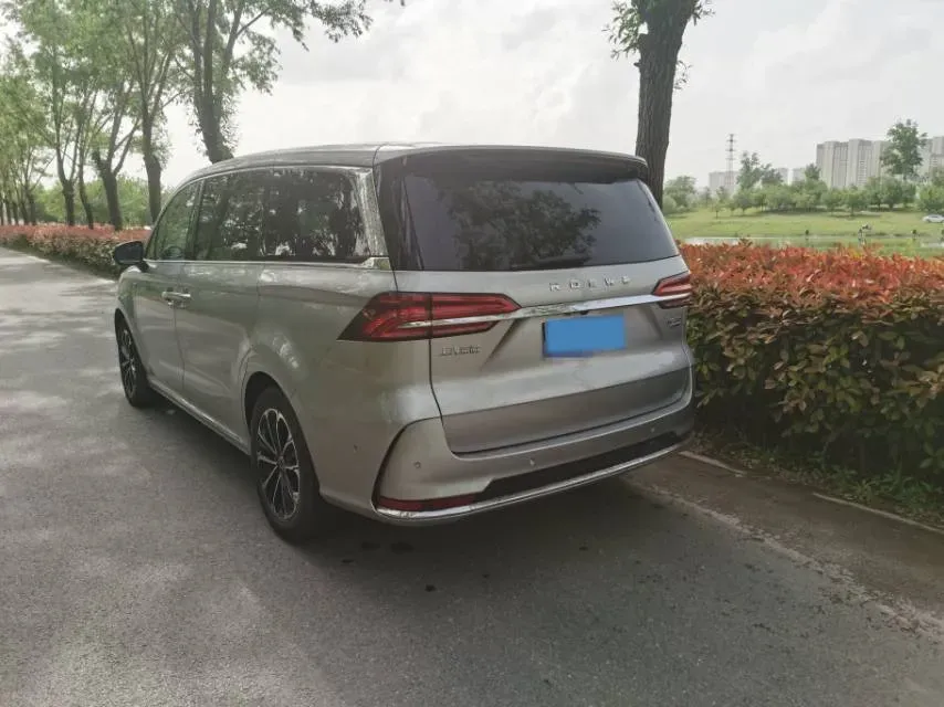 2022 Roewe iMAX8 2.0T 234HP L4 8AT,autocango,china used car exporter,china ev exporter,chinese used car exporter,chinese used ev exporter