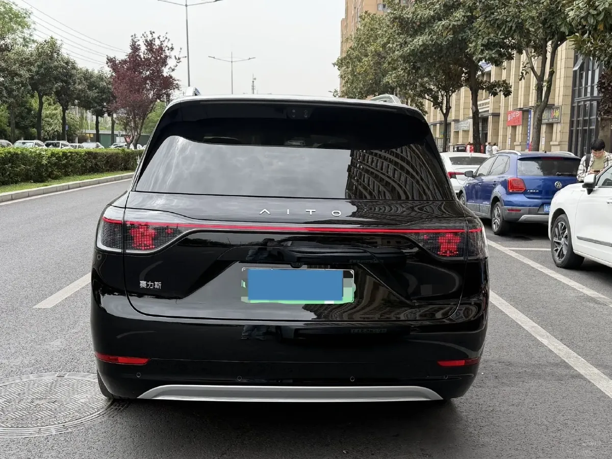2025 AITO AITO M9 REEV 160HP REEV 52KWH,autocango,china used car exporter,china ev exporter,chinese used car exporter,chinese used ev exporter